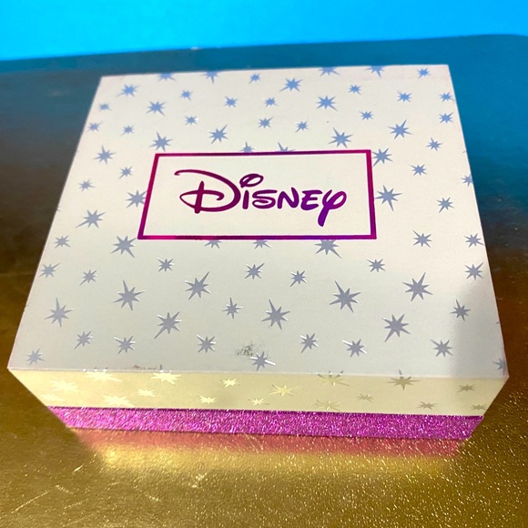 DISNEY NWT 2017 TINKER BELL FAIRY ON MOON SILVER PLATED NECKLACE ORIGINAL BOX - Picture 5 of 10